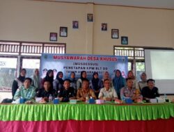 Bhabinkamtibmas Desa Muara Dua Hadiri Penetapan KPM BLT-DD 2025