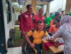 Persit Kartika Chandra Kirana Cabang XXXIX Dim 0404 Koorcab Rem 044 PD II/Sriwijaya menggelar donor darah