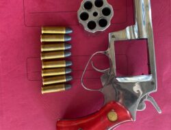 Polsek Penukal Abab Tangkap Dua Pria dengan Senjata Api Ilegal di PALI