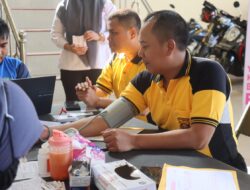 Polres PALI Gelar kegiatan Bakti Sosial Bersih-Bersih Masjid dan Donor Darah