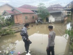 Polsek Tanah Abang Lakukan Monitoring intensif Debit Air Sungai Lematang