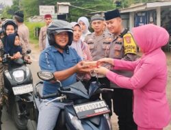 POLSEK TALANG UBI DAN BHAYANGKARI GELAR BAKTI SOSIAL PEMBAGIAN TAKJIL, WUJUD KEPEDULIAN DI BULAN RAMADAN