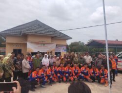 Penyaluran Bantuan Sosial di Desa Sukaraja, Kapolres PALI: “Wujud Kepedulian untuk Masyarakat Terdampak Banjir”
