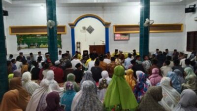 Safari Ramadan UKMK UIN Raden Fatah di Desa Muara Sungai
