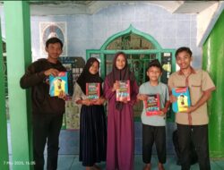 Pemdes Tanah Abang Selatan Salurkan Buku Bimbingan Sholat dan Doa ke TPA Baitul Mukmin