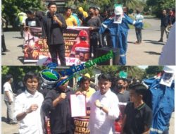 Dari Gerbang Adera Field, Aspirasi Keterbukaan Disuarakan Masyarakat