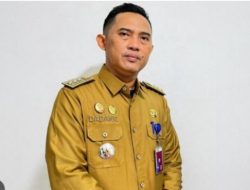 Sidak Camat Tanah Abang: Pelaku Usaha Wajib Berizin, Air Sungai Bungen Dinyatakan Aman