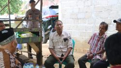 Dekat dengan Warga, Polres PALI Gelar Polisi Bebusik di Talang Ubi Selatan