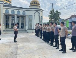 Ciptakan Lingkungan Nyaman, Polres PALI Bersihkan Masjid dan Drainase
