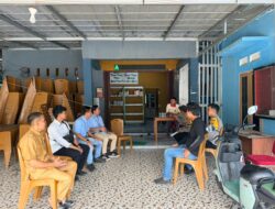 Polisi Bersama PT MHP Sebar Maklumat Larangan Bakar Lahan di Talang Ubi