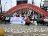 Cegah Dampak Kabut Asap, TP PKK PALI Bagikan Masker, Vitamin dan Air Mineral