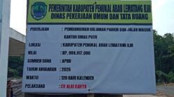 Proyek Halaman Kantor DPUTR PALI Disorot, Ketebalan Pengerasan Jalan Dipertanyakan