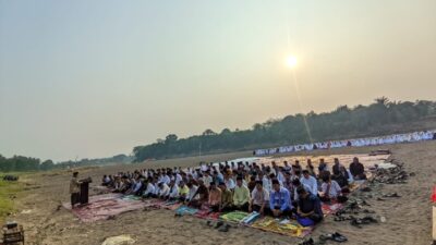 Kemarau Makin Terasa, Warga Tanah Abang Selatan Ramai-Ramai Gelar Sholat Istisqo, Berharap Hujan Segera Turun
